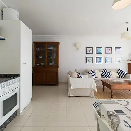Apartment Erizos *